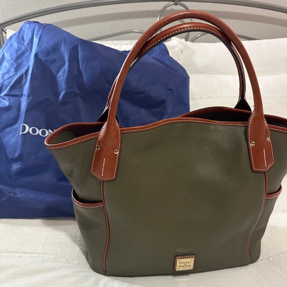 Dooney & Bourke Handbags - Dooney & Bourke Kristen tote
